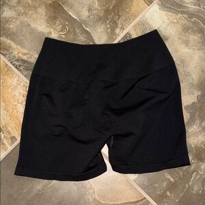 Alphalete amplify shorts